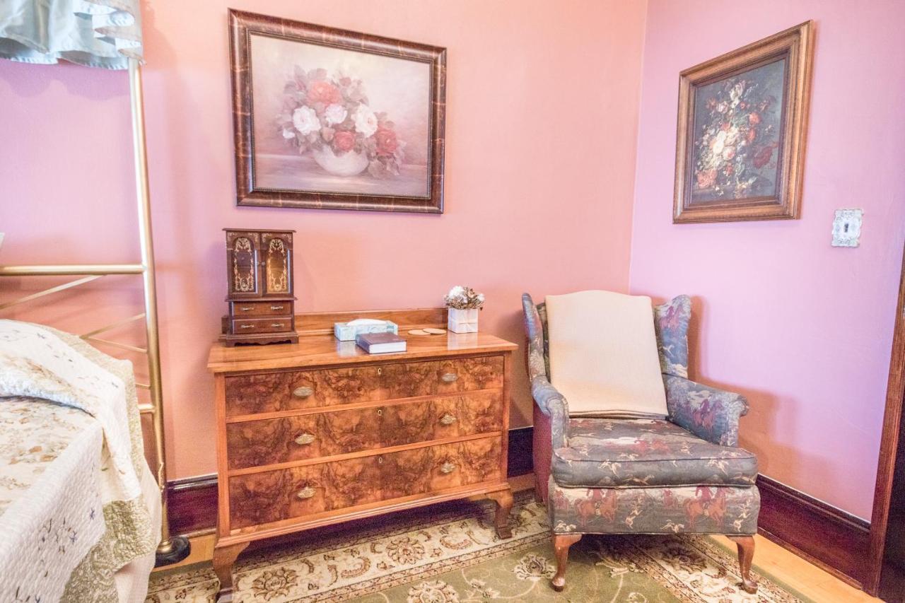 The Edgewater Bed and breakfast Winter Garden