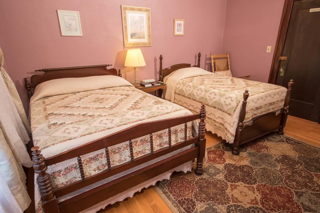 The Edgewater Bed and breakfast Winter Garden
