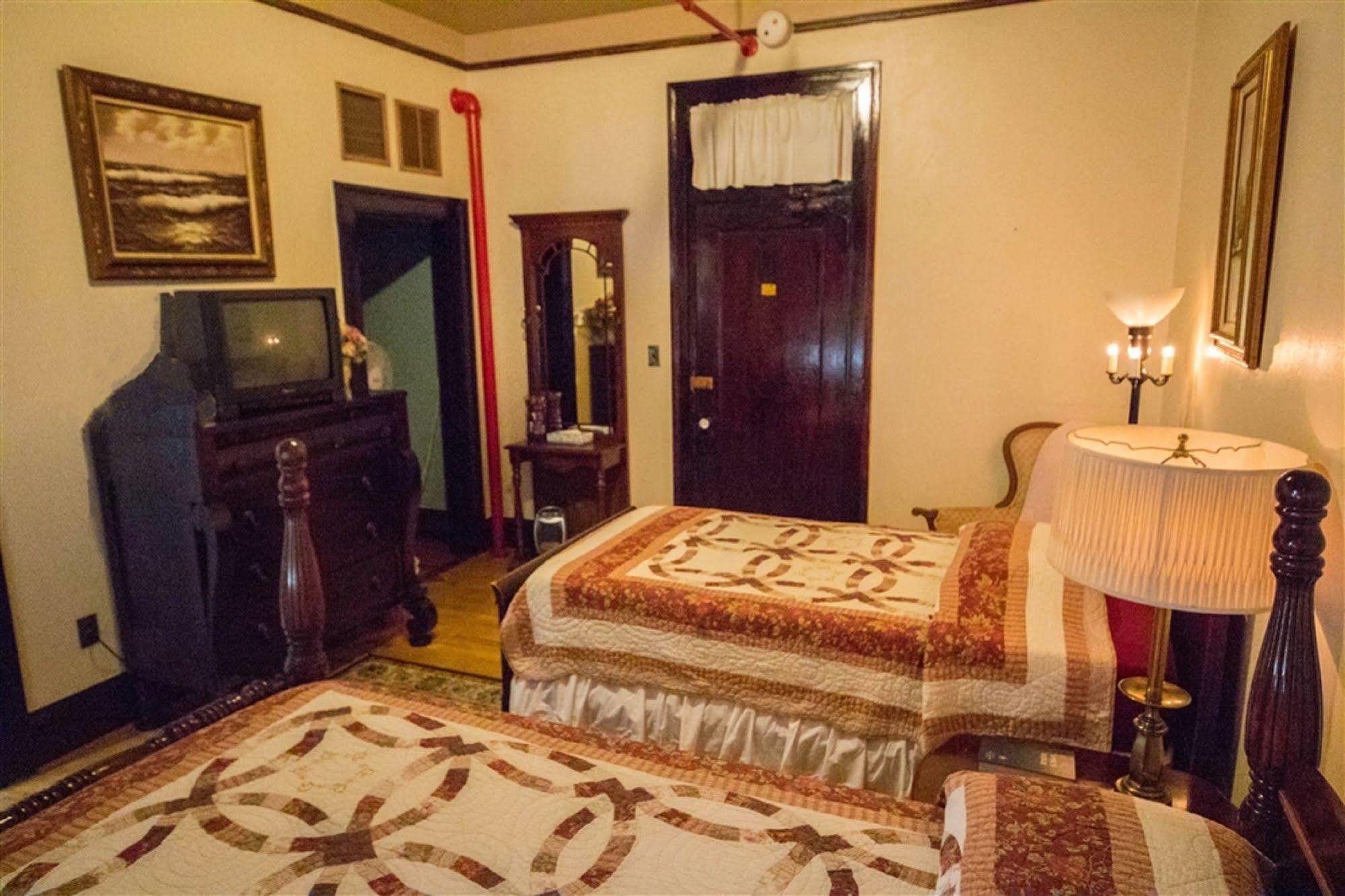 The Edgewater Bed and breakfast Winter Garden